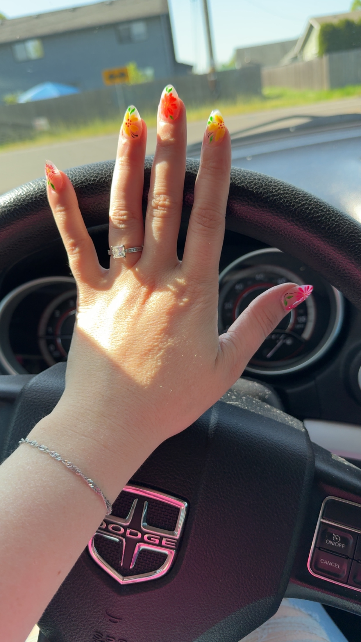 Excellent Nails logo